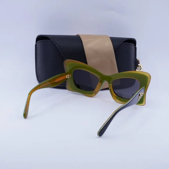 Loewe LW40140U 20A Cat Eye Sunglasses – Black/Orange/Grey display picture 2